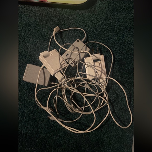 Nintendo DS/DSi (ACCESSORIES ONLY) - Picture 2 of 2